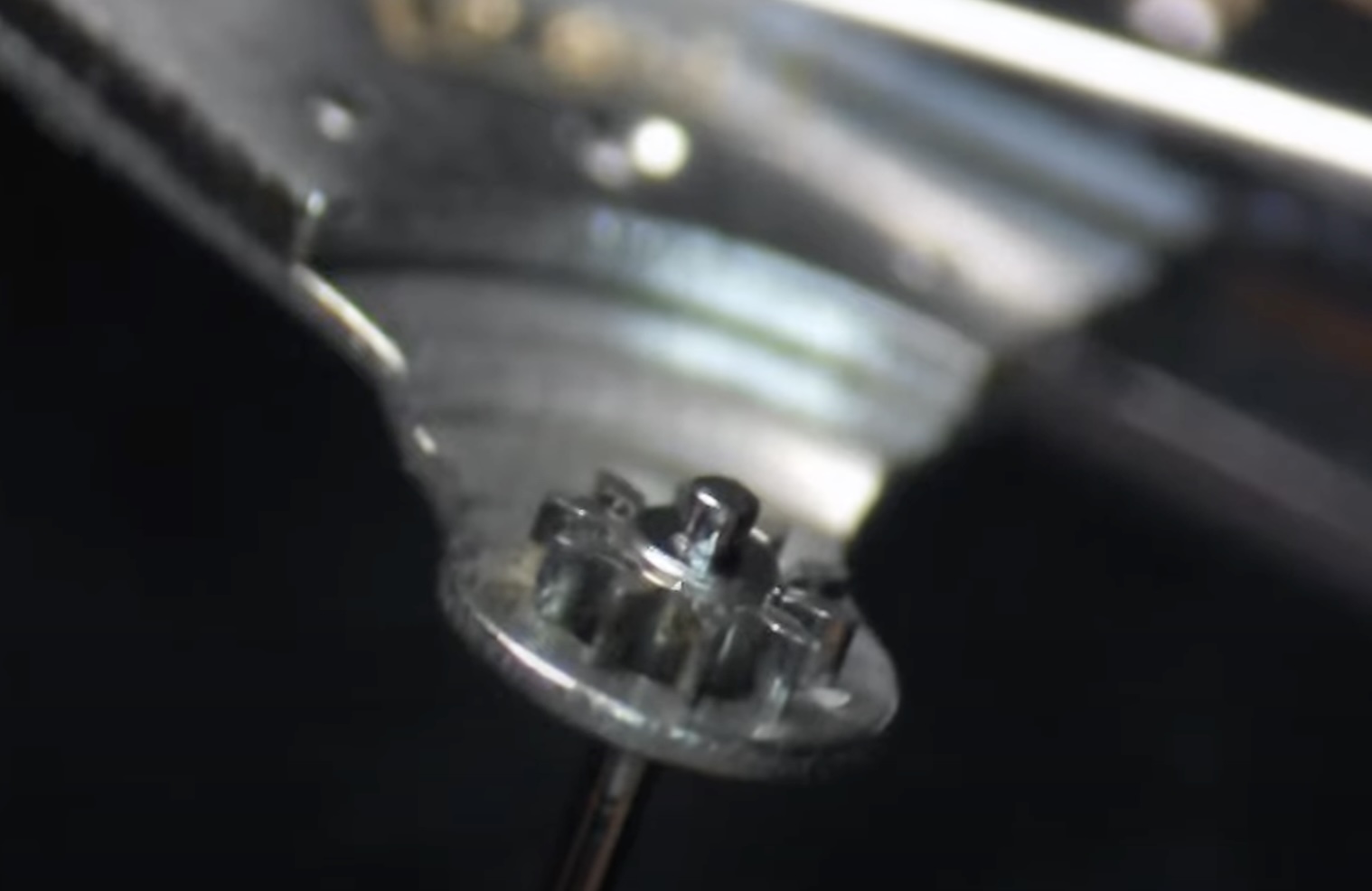 Oscillateur bumper